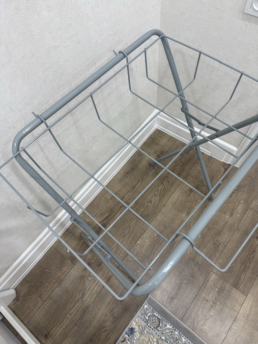 Подставка под ванной