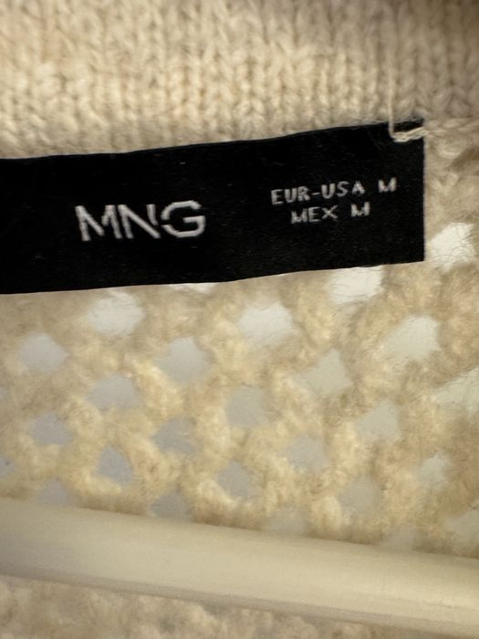 Mango V-образен пуловер