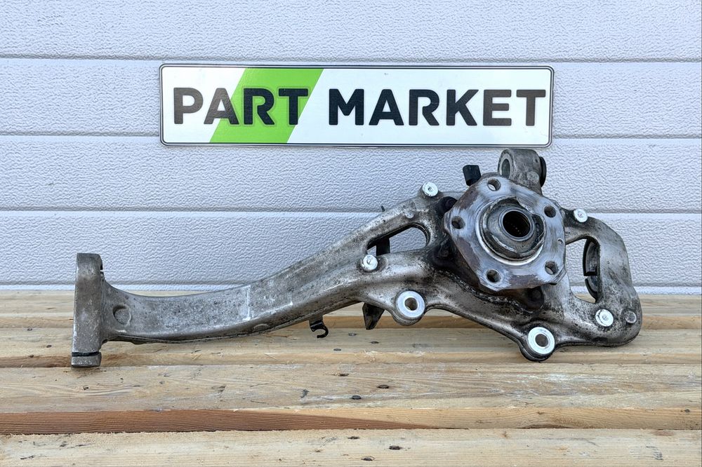 Десен шенкел AUDI Q7 Q8 4M E-TRON 4M0407242K 4M0407560