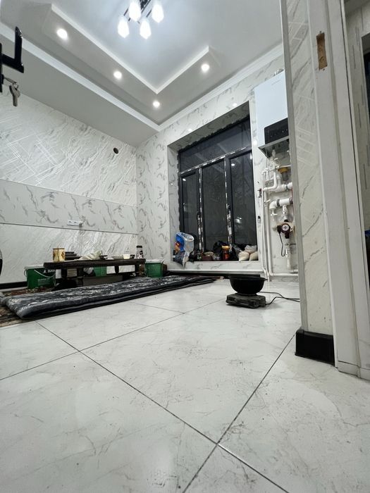 Продам дом Янгихает район удица чартак 3 уровня 240 квадратов