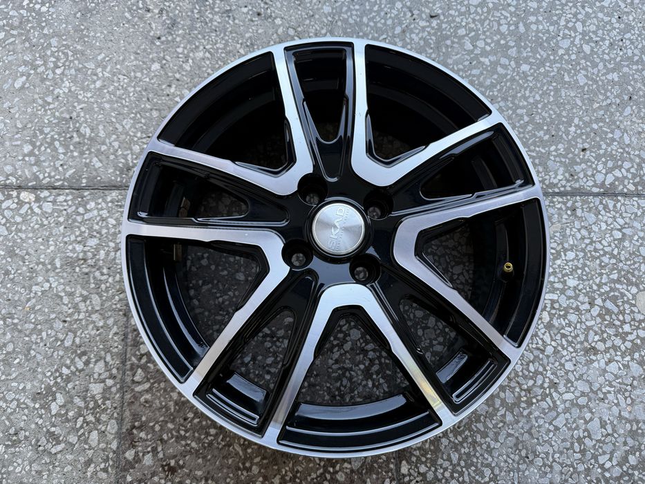 титанки р16 4х100 почти новые.