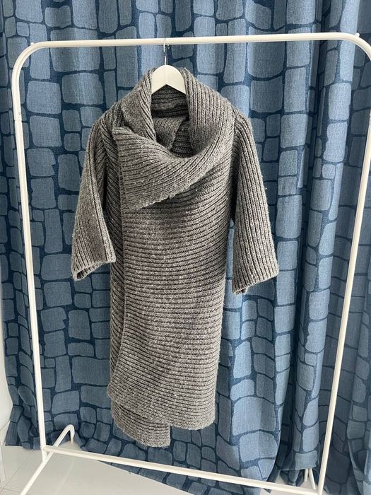 вълнен кардиган Zara.