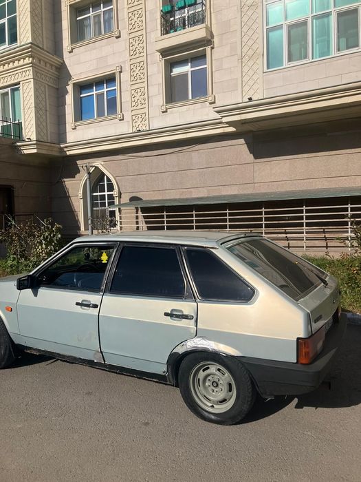 Машина ВАЗ автомобиль