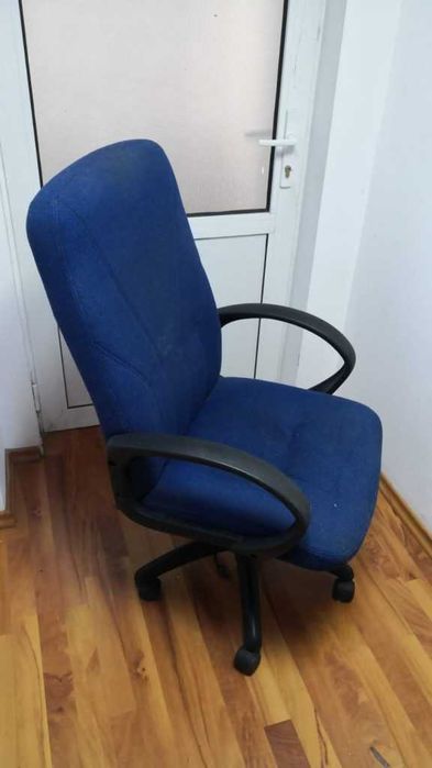 Scaun birou ergonomic Legend C27, rotativ, material textil, albastru