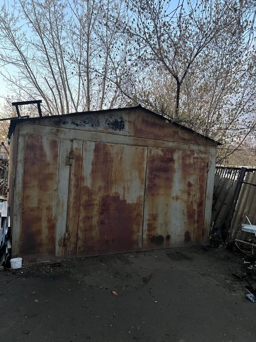 Продаю металлический гараж