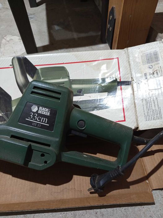 Електрически храсторез BLACK & DECKER 33 см
