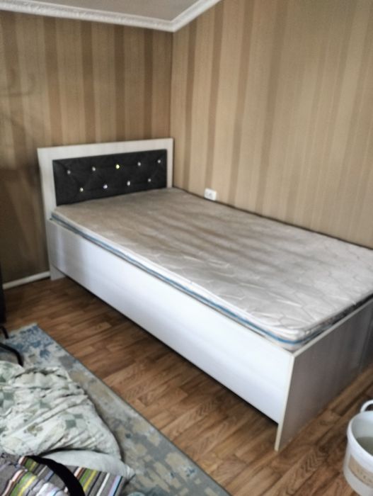 Спальный кровать 1 местный
