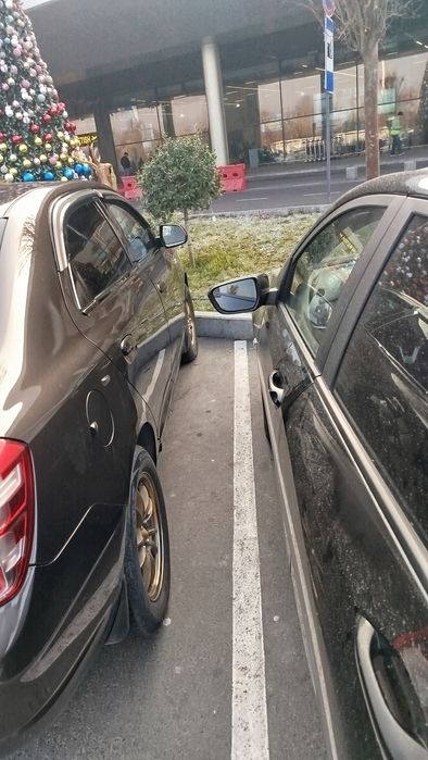 Coblt moshinasi sotiladi