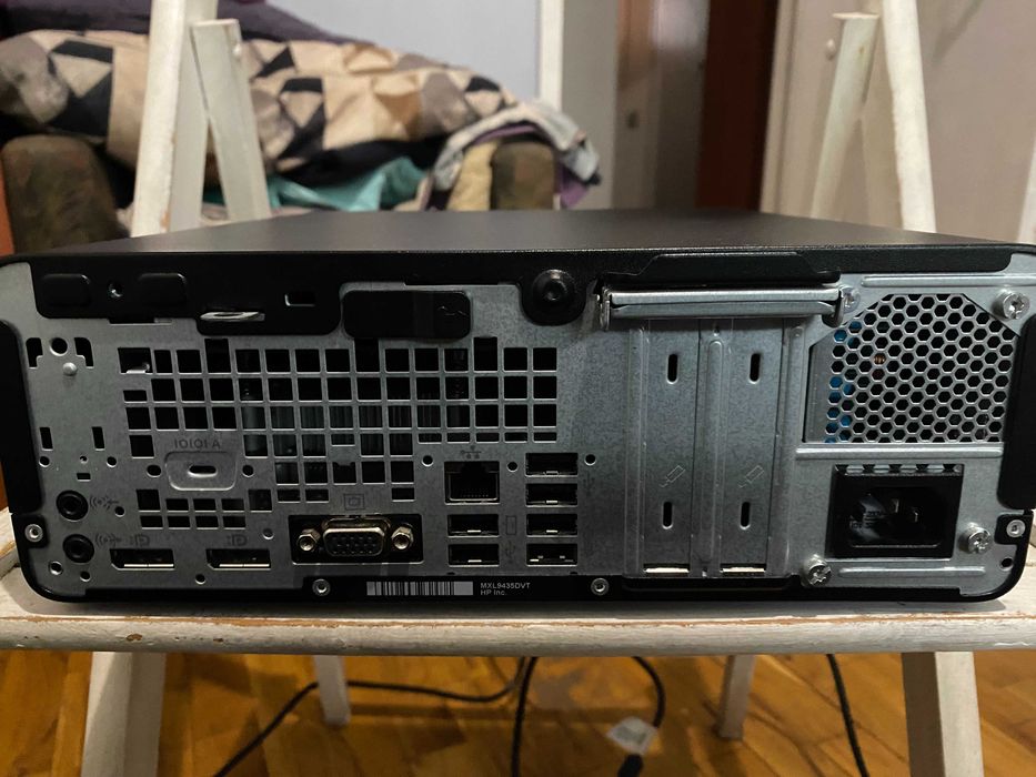 HP EliteDesk 705 G4 SFF-Слим, AMD Ryzen 5 Pro 2400G 3.6 GHz (4 MB), 8 GB, DDR4,NO HARD DRIVE