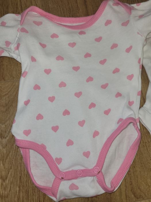 Лот бели и розови бодита, размер 0-3 и 3-6 месеца