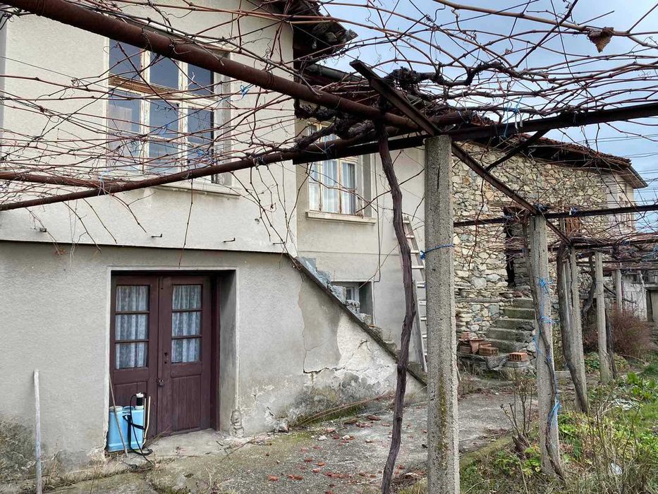 Продава се Къща в Карлово - 120 кв.м за 336 €/кв.м - Снимка #1