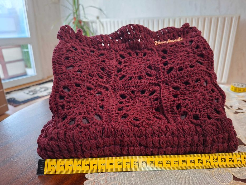 Дамска ръчно изплетена чанта