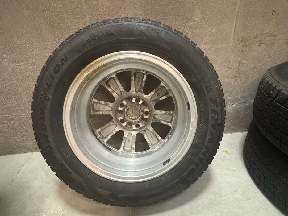 Тайота  диски с резиной