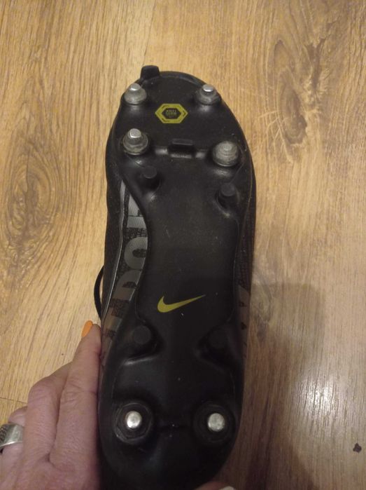 Черен петък -бутонки Nike