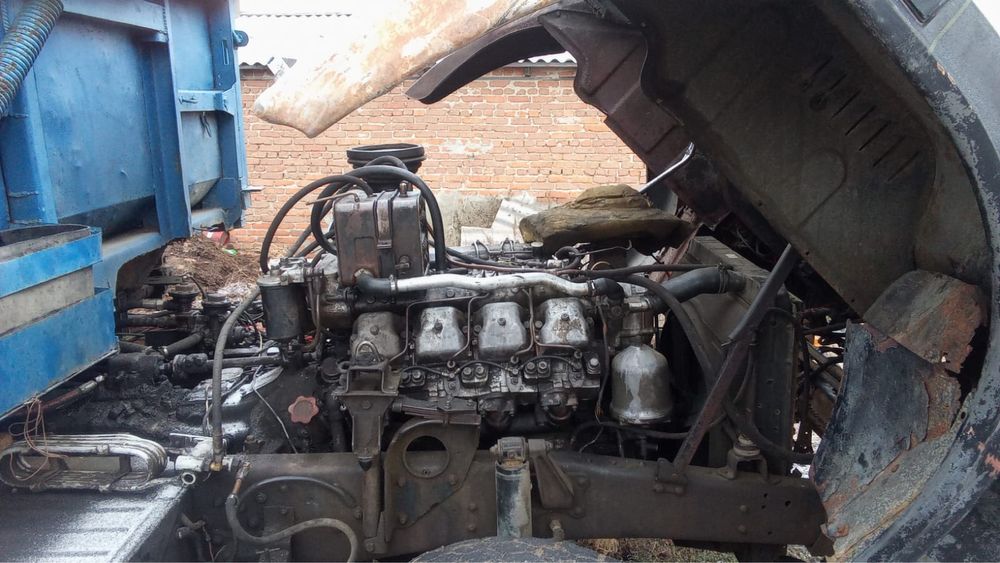 Продам камаз ,торг