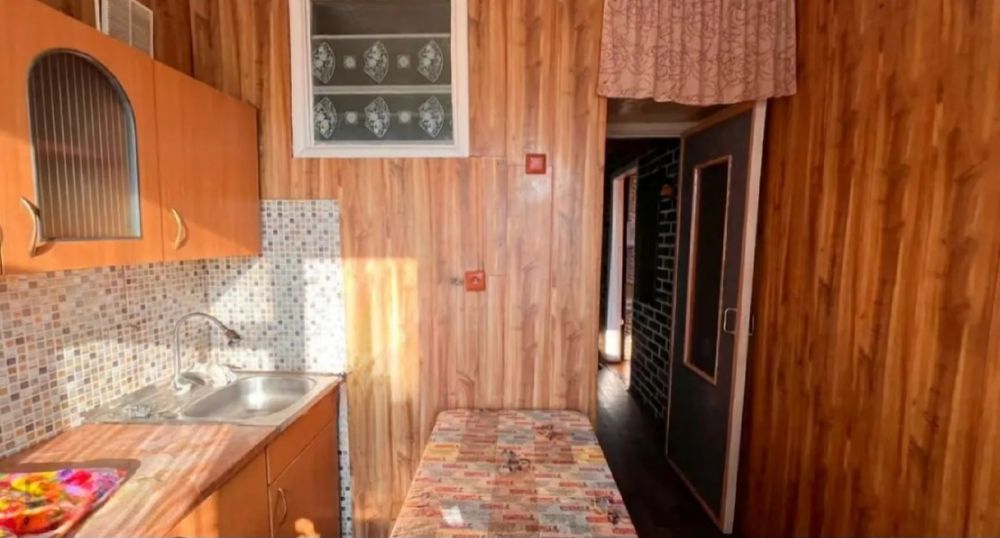 продам 3-х ком. 56в. центр 2-этаж