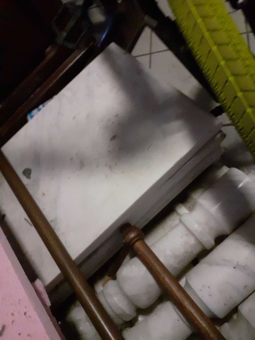 Stalpi marmura, borduri si placi