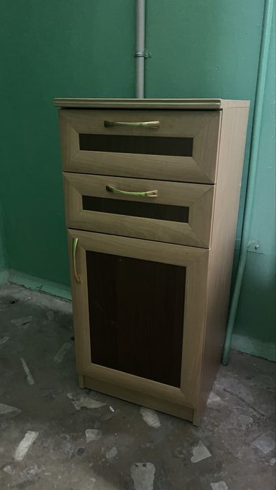 2 тумбы в отличном состоянии