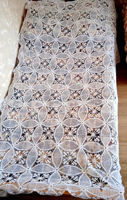 Покрывало кружевное