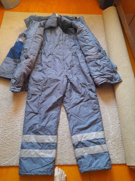 Утепленная куртка и комбинезон