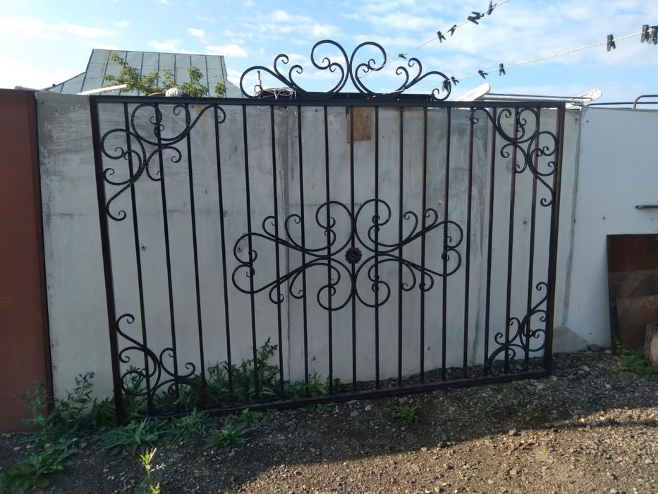 Заборы продам новые 100000