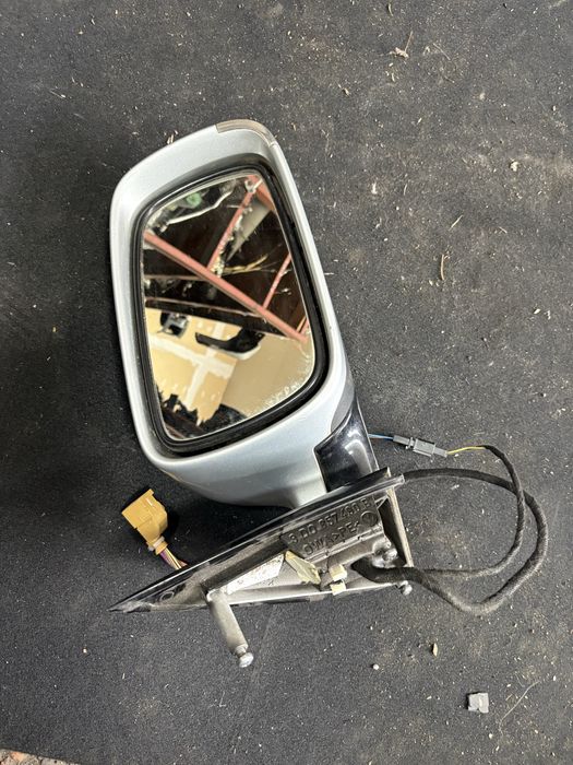 Vw phaeton 2005 година Дясно Огледало