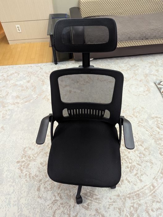 Офисное кресло в идеальном состоянии