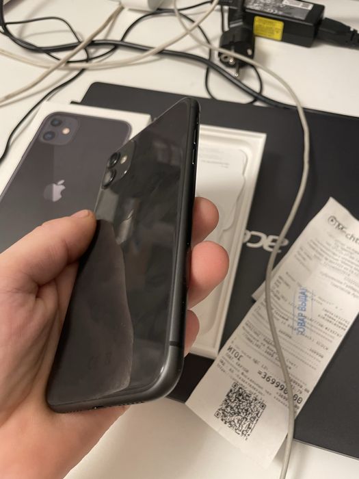 айфон11 64гб в хорошем состояний