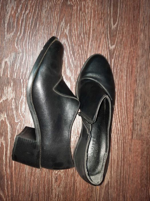 Продам туфли 39 размер