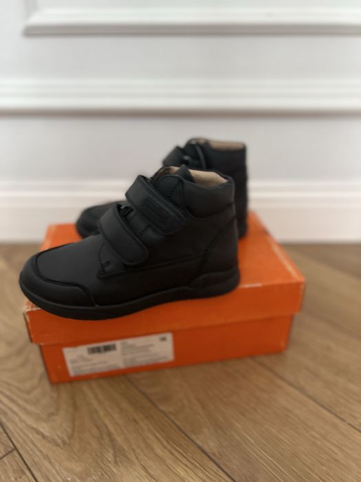 Biomecanics кожаные новые мальчиковые