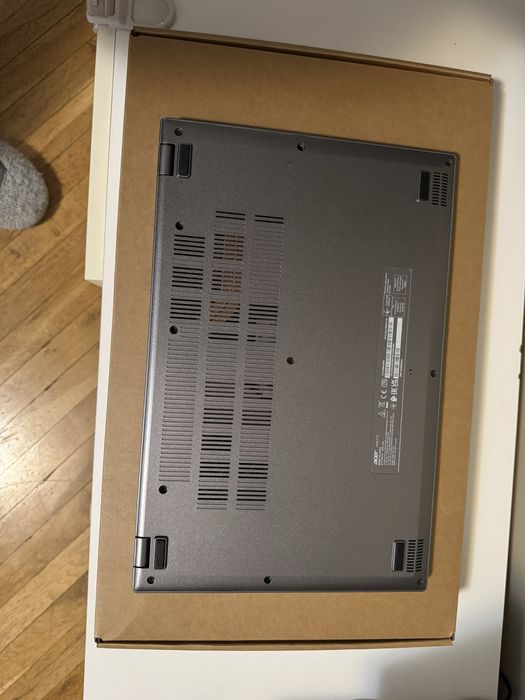 Продавам лаптоп Acer Aspire 5 13Gen