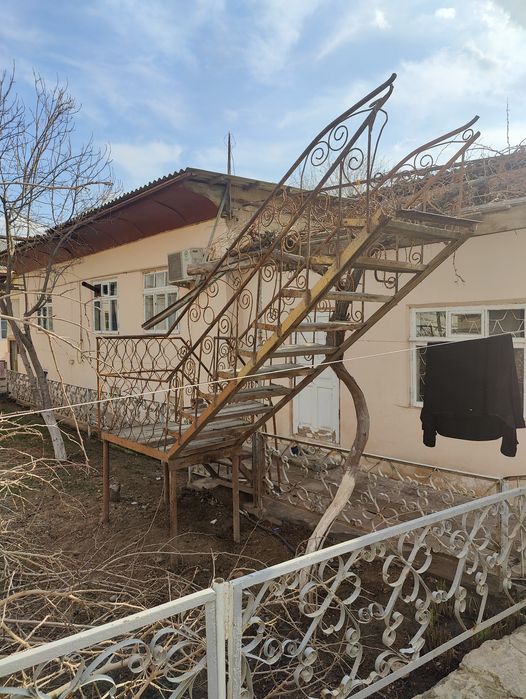 Икинчи кават учун зина