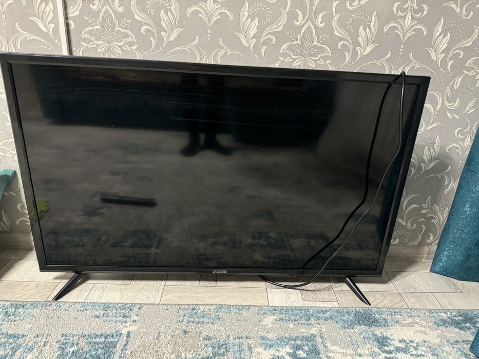 Продам телевизор