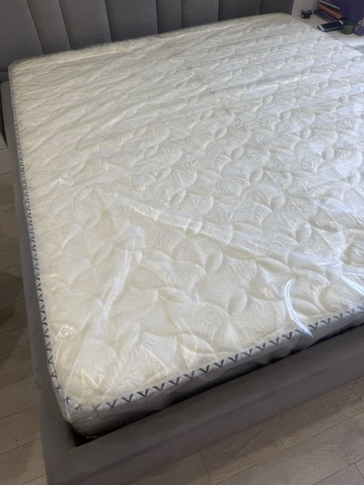 Матрас 180*200см