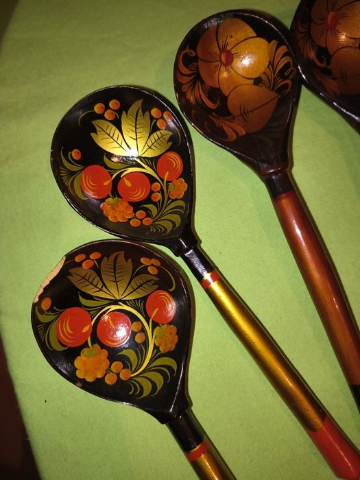 Руски дървени лъжици Хохлома