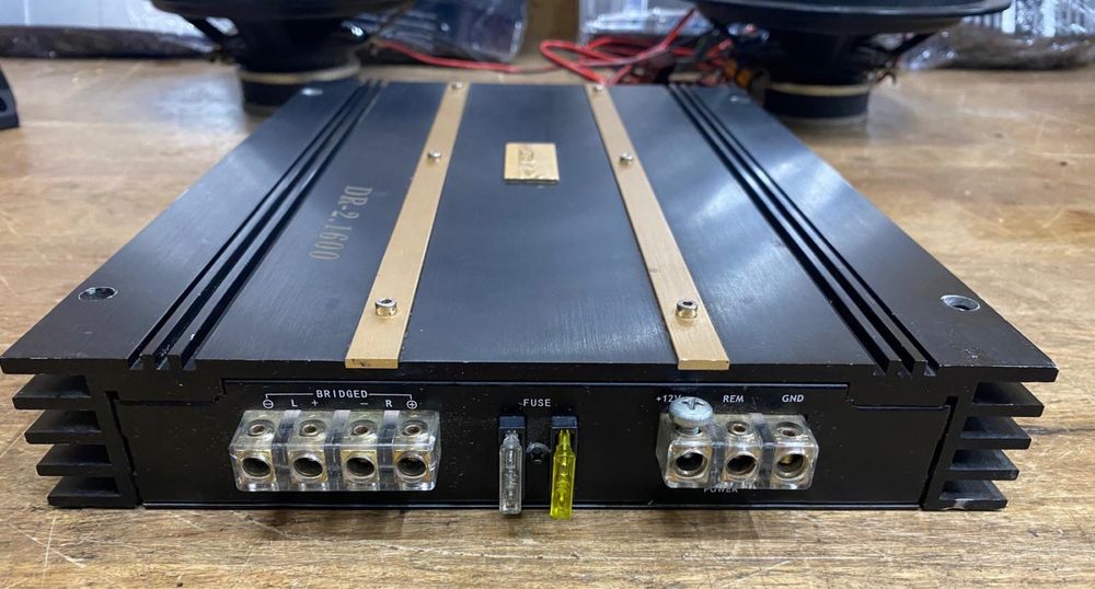 Amplificator auto Master Audio Mosfet DR 2.1600/2 canale ,subw 1600W