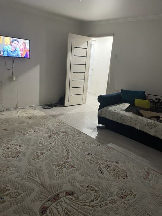 Продается 4х-комн.кв на 6 микрорайоне