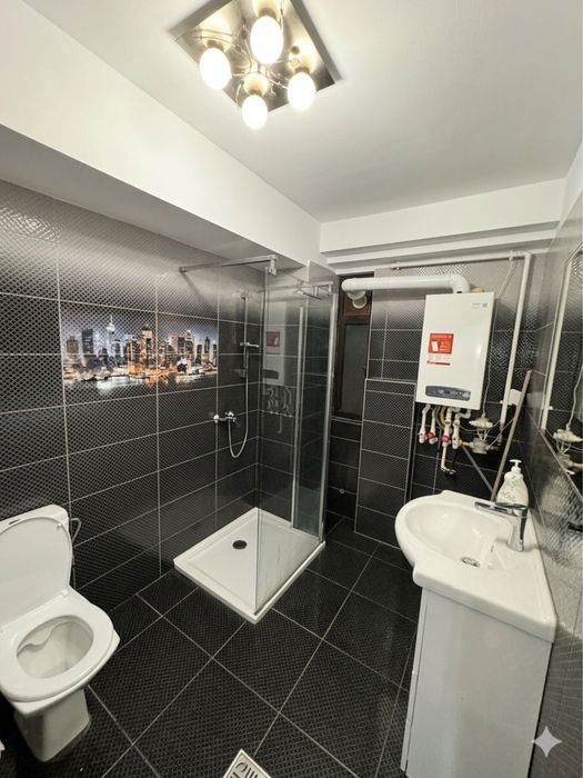 Vand Apartament 3 camere