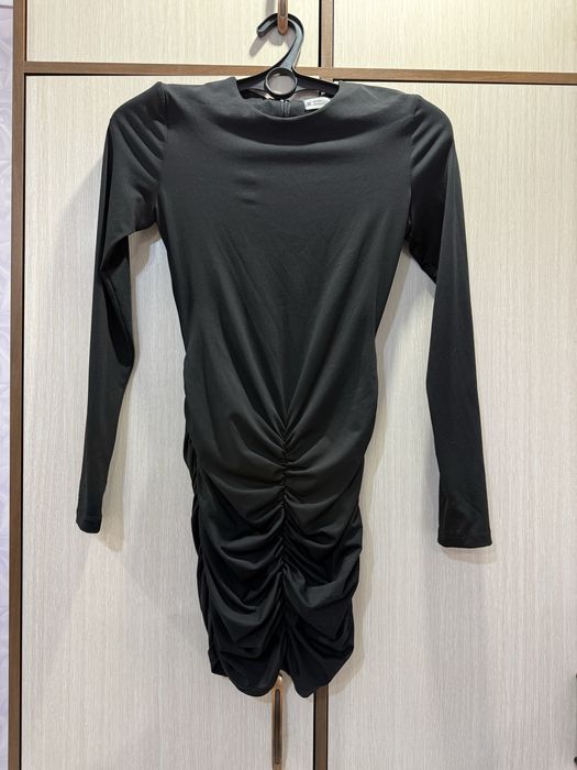 Продам красивые платья  5000