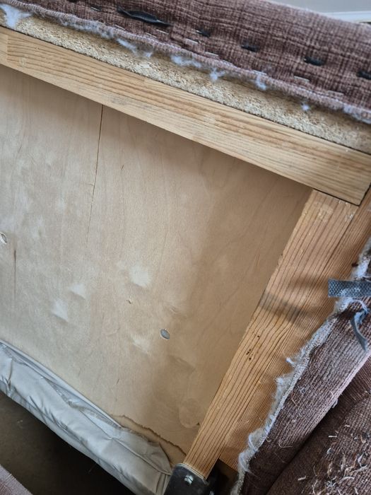 Отдам даром диван!