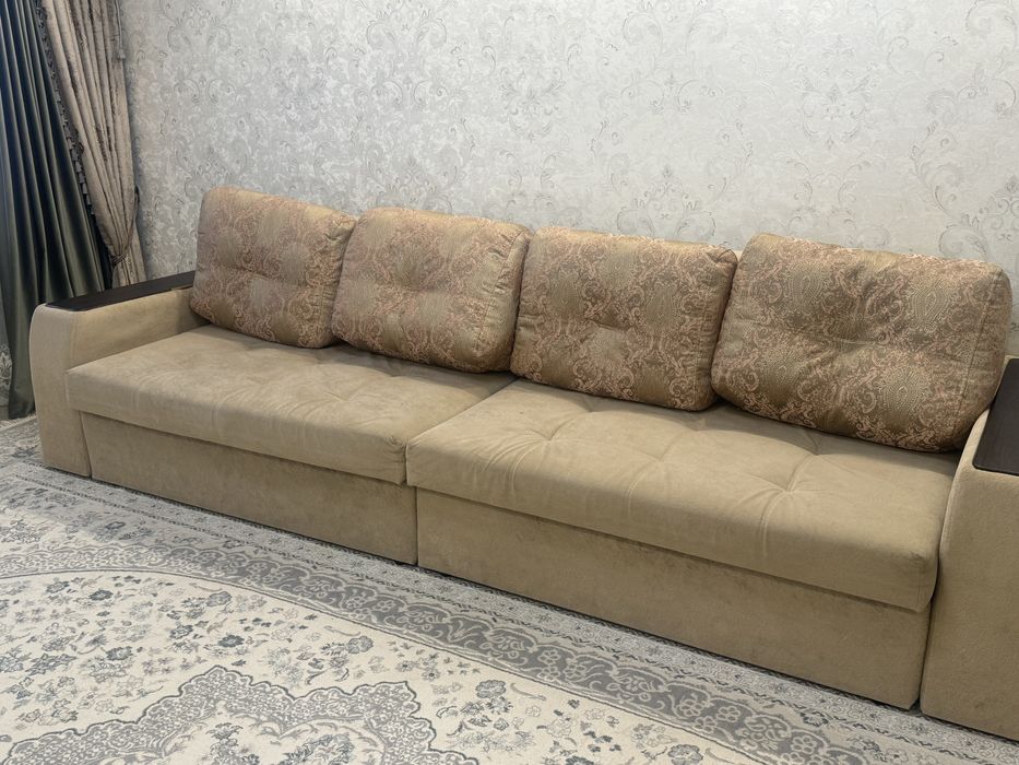 Продам б/у диван