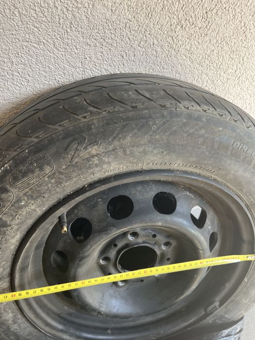 Anvelopa cu janta 195/65/R15, stare foarte buna