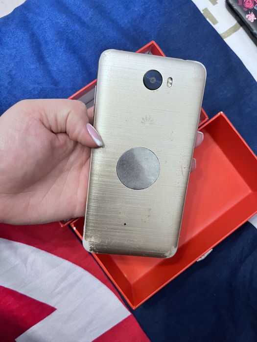 Продам телефон