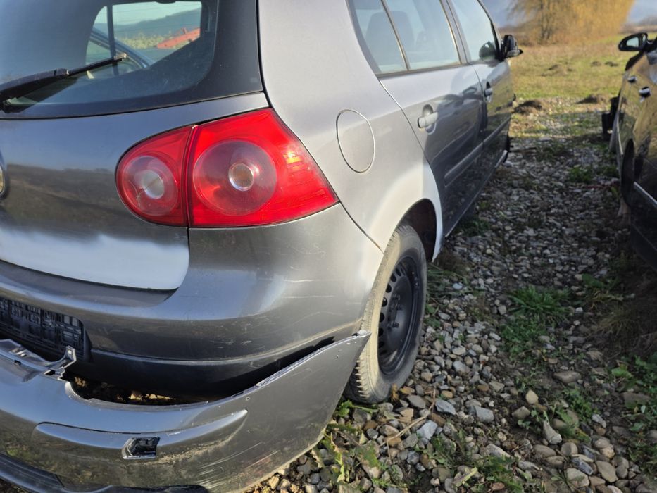 Dezmembrez golf 5 1.9 bxe bkc