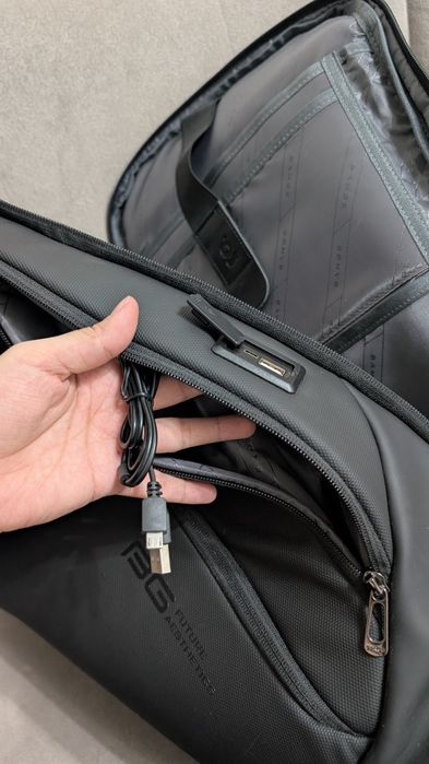 Рюкзак BANGE черный