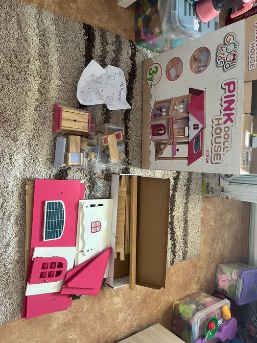 Кукольный домик деревянный