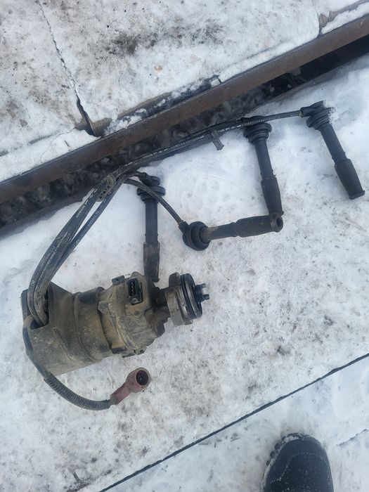 Трамблёр Ниссан премьера п10