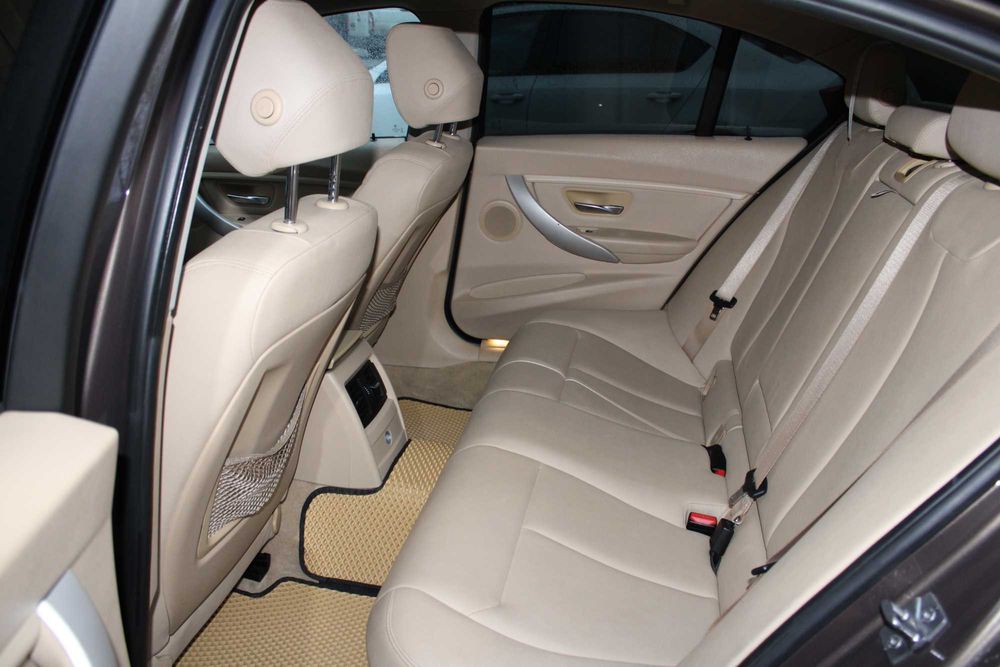 BMW 320d F30 2013 | Cutie Automată | Navi Mare | Piele