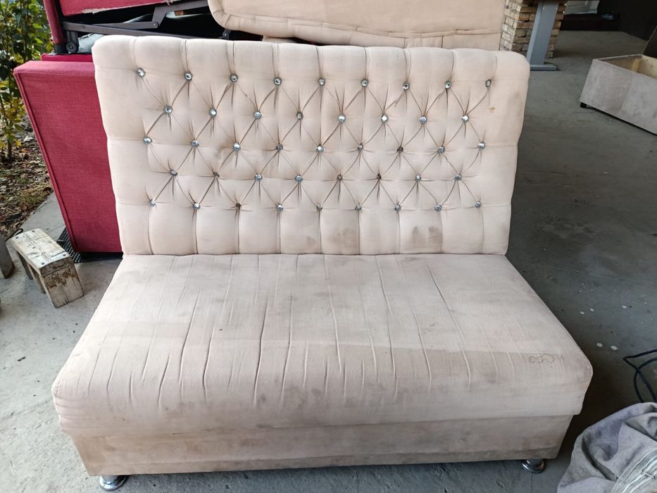 Продается диван в отличном состоянии