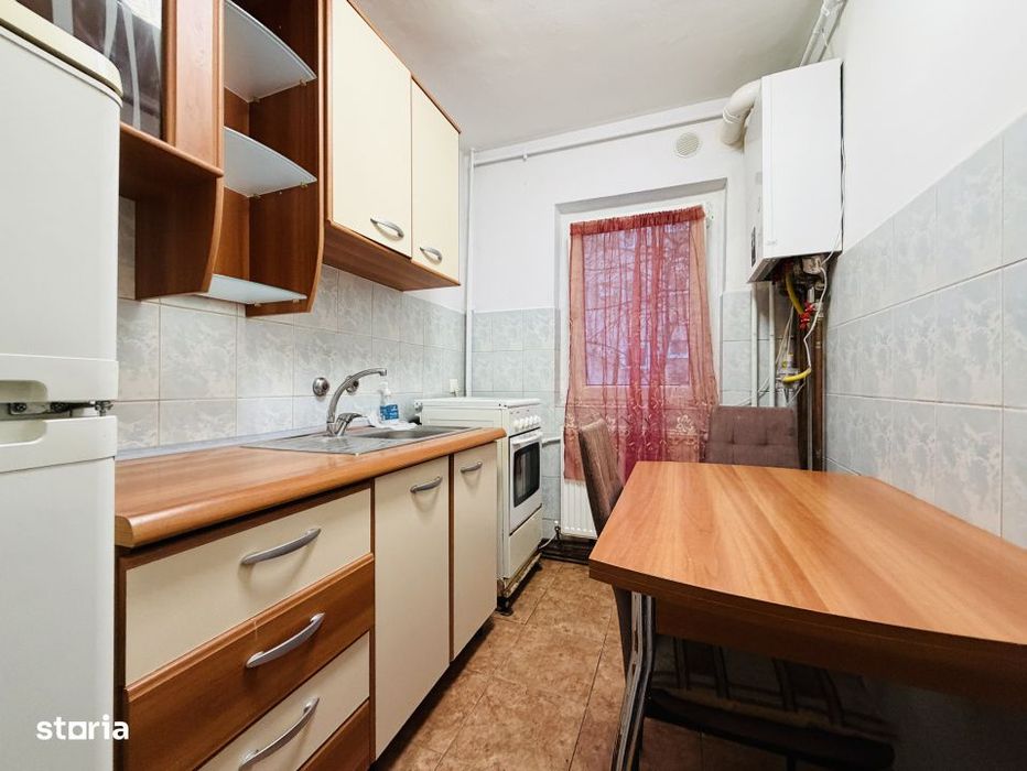 Apartament 1 camera, decomandat, 38mp utili, etaj 1, zona Circumvalati — fotografia 3